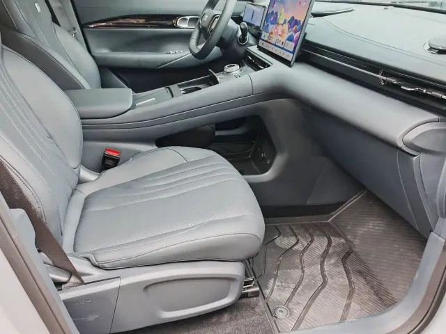 Geely Galaxy E5 — Фото автомобиля 12