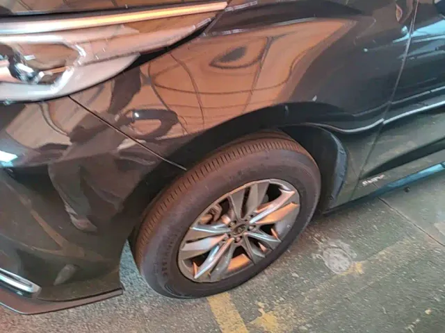 Toyota Sienna — Фото автомобиля 22