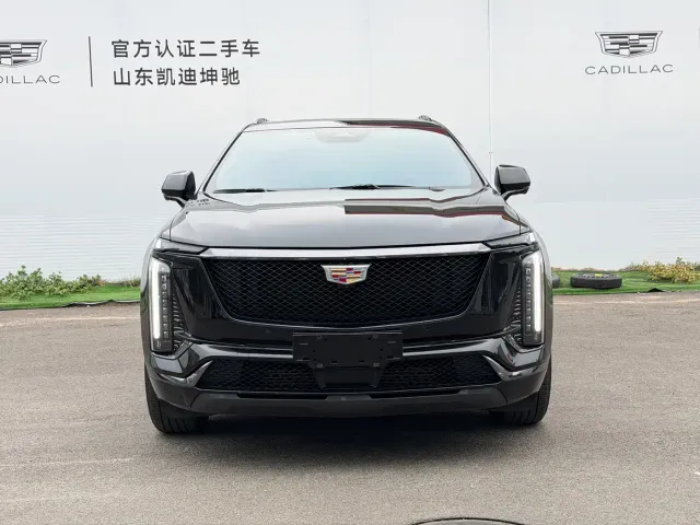 Cadillac XT5 — Фото автомобиля 2