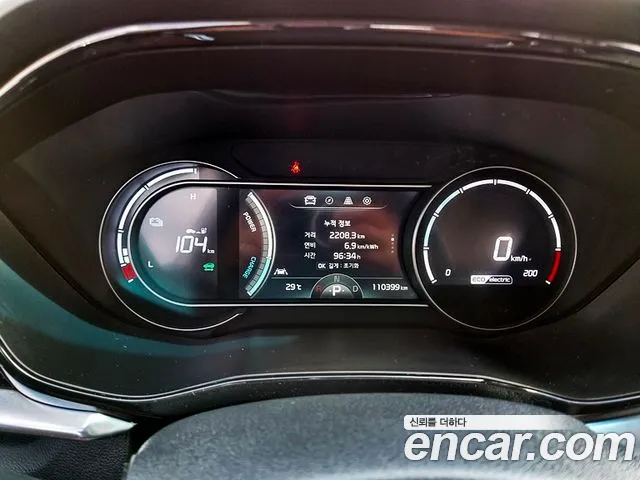 Kia Niro — Фото автомобиля 8