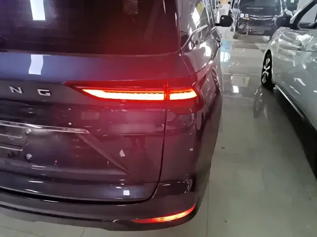Wuling Victory — Фото автомобиля 7