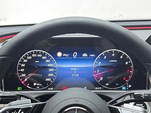 Mercedes-Benz E-Class — Фото автомобиля 6