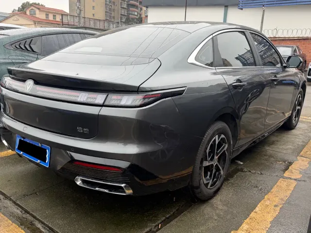 Changan Eado — Фото автомобиля 12