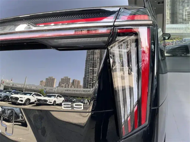 GAC Trumpchi E9 — Фото автомобиля 14