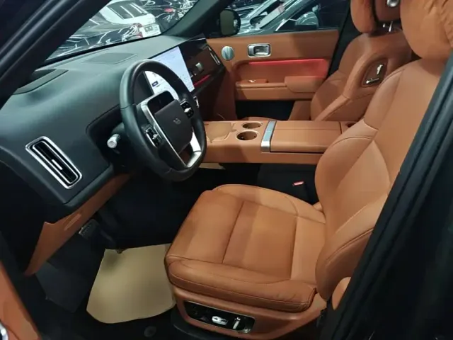 Li Auto L9 — Фото автомобиля 14