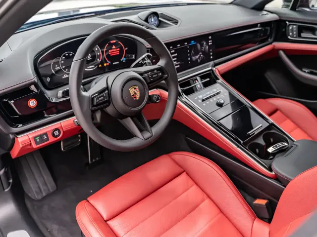 Porsche Panamera — Фото автомобиля 20