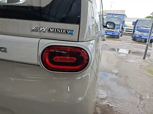 Wuling Hongguang Mini EV — Фото автомобиля 7