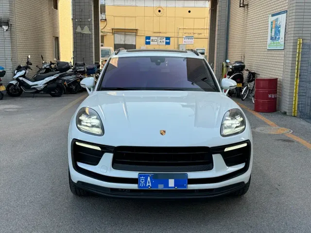 Porsche Macan — Фото автомобиля 3