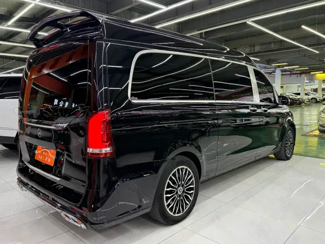 Mercedes-Benz V-Class — Фото автомобиля 10