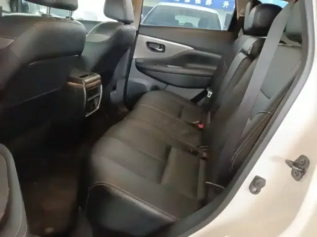 Nissan Murano — Фото автомобиля 12
