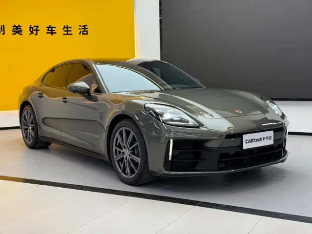 Porsche Panamera — Фото автомобиля 3