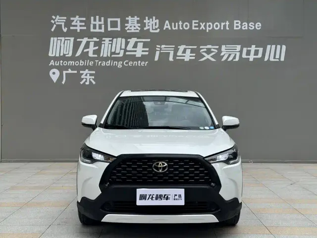 Toyota Corolla Cross — Фото автомобиля 2