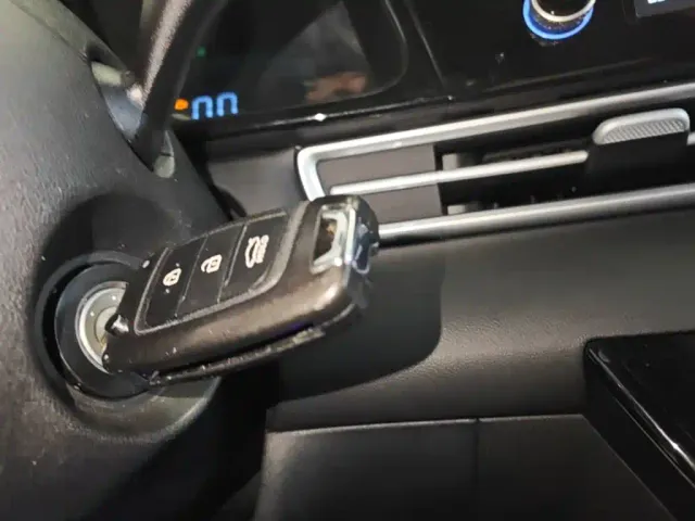 Hyundai Elantra — Фото автомобиля 8