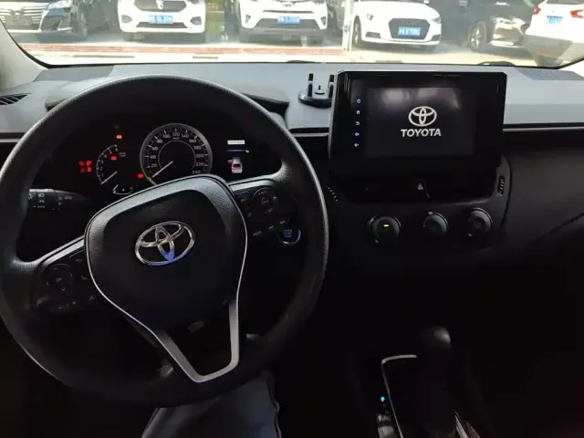 Toyota Corolla — Фото автомобиля 12