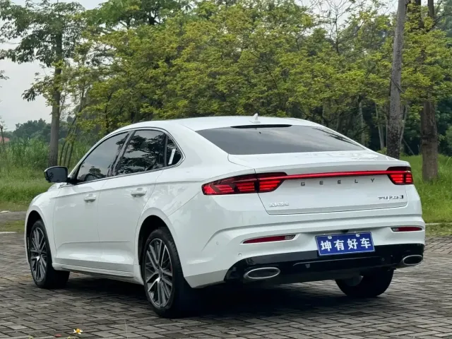 Geely Xingrui — Фото автомобиля 4