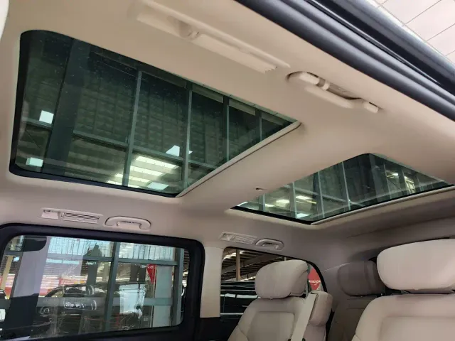Mercedes-Benz V-Class — Фото автомобиля 26