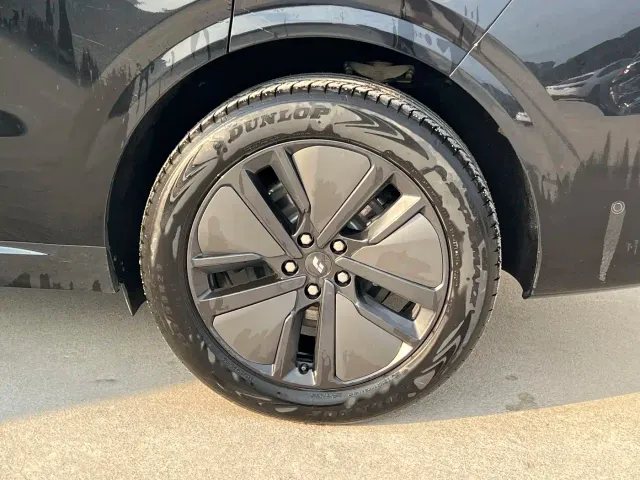 Li Auto L6 — Фото автомобиля 5