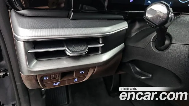 Hyundai Grandeur GN7 — Фото автомобиля 27