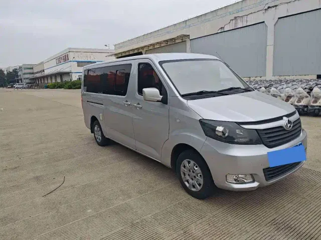 Changan Ruixing M90 — Фото автомобиля 3
