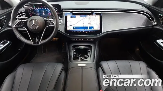 Mercedes-Benz E-Class — Фото автомобиля 7