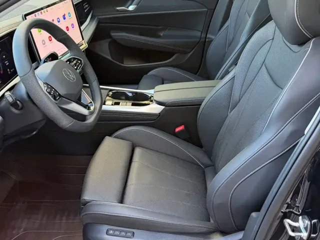 Volkswagen Passat — Фото автомобиля 17