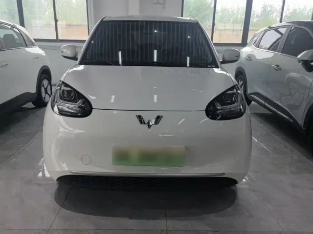 Wuling Bingo — Фото автомобиля 2