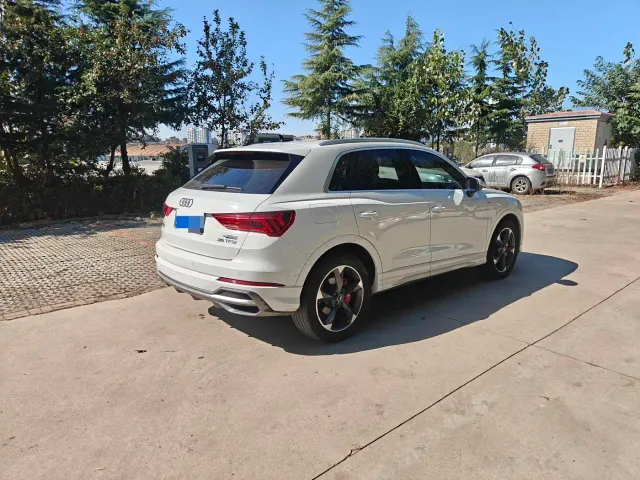 Audi Q3 — Фото автомобиля 8