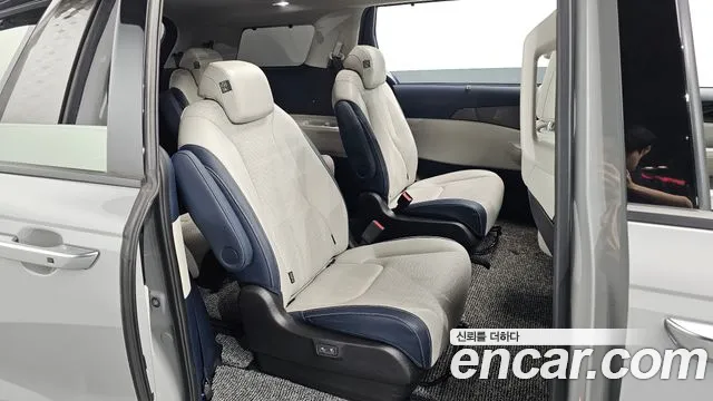 Kia Carnival 4th Gen — Фото автомобиля 17