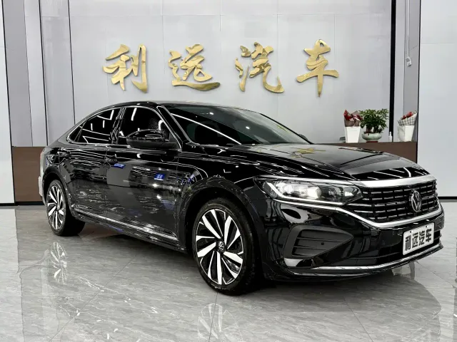 Volkswagen Passat — Фото автомобиля 3