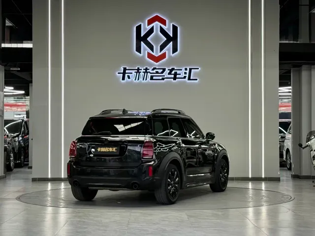 MINI Countryman — Фото автомобиля 8