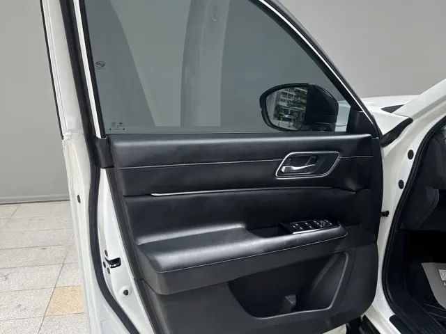 Nissan Terra — Фото автомобиля 12