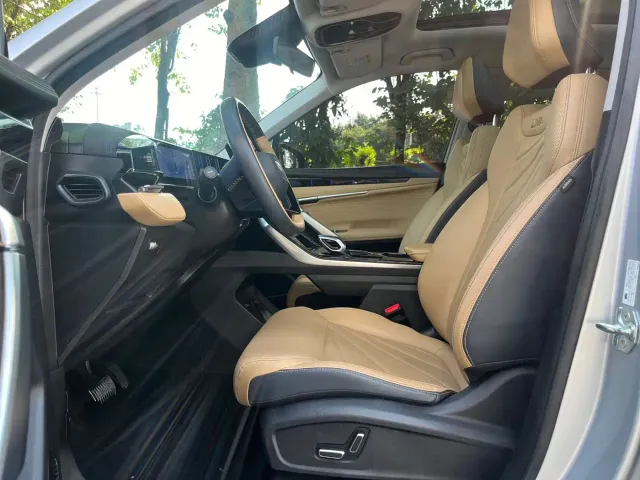 Geely Boyue L — Фото автомобиля 7