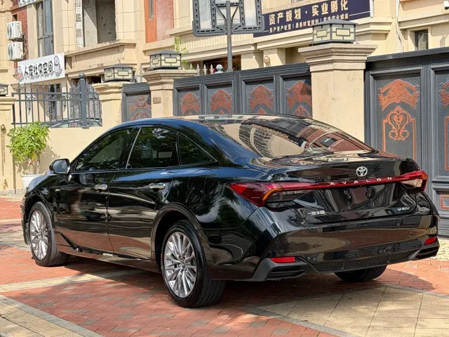 Toyota Avalon — Фото автомобиля 9