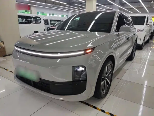 Фотография автомобиля — Li Auto L6