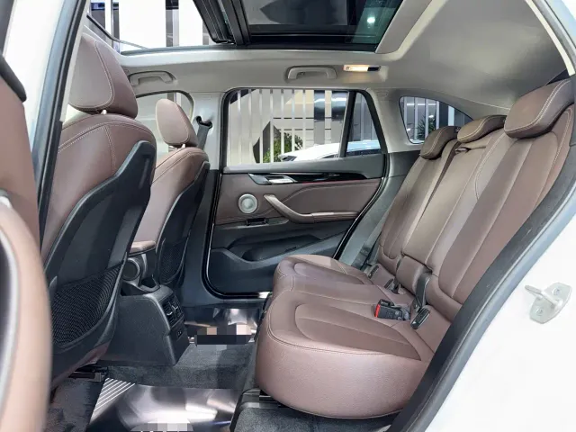 BMW X1 — Фото автомобиля 5