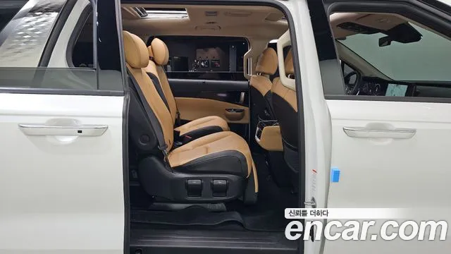 Kia Carnival 4th Gen — Фото автомобиля 17
