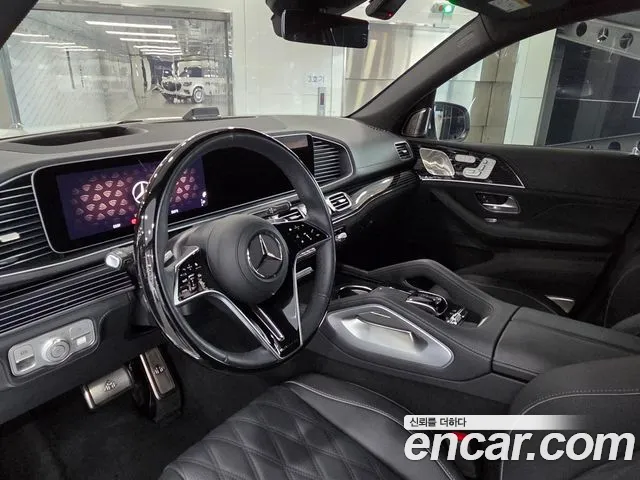 Mercedes-Benz GLS-Class — Фото автомобиля 10