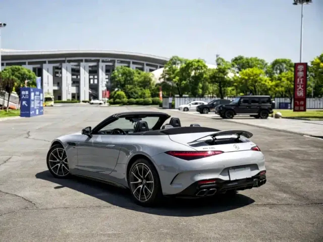 Mercedes-Benz Mercedes-Benz SL-Class AMG 2024 AMG SL 63 4MATIC+ — Фото автомобиля 7