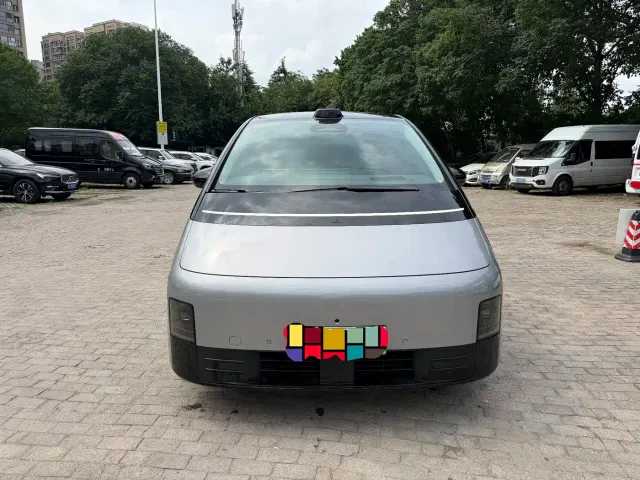 Фотография автомобиля — Li Auto MEGA