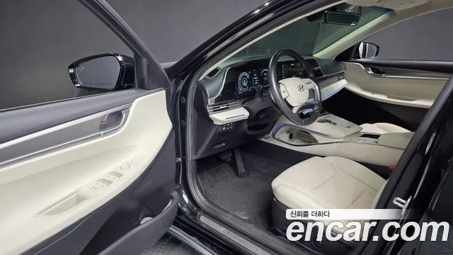 Hyundai Grandeur Новый Grandeur IG — Фото автомобиля 10