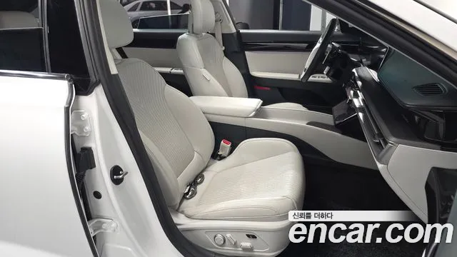 Hyundai Grandeur GN7 — Фото автомобиля 16