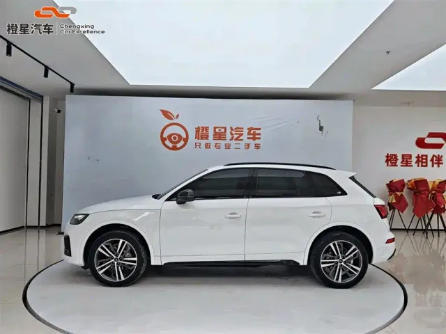 Audi Q5L — Фото автомобиля 3