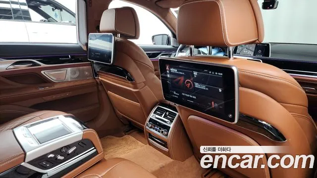 BMW 7-Series 7 серия (G11) — Фото автомобиля 19