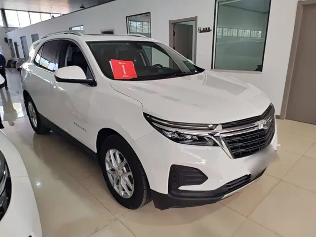 Chevrolet Equinox — Фото автомобиля 3