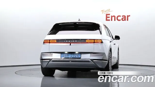 Hyundai Ioniq 5 — Фото автомобиля 4