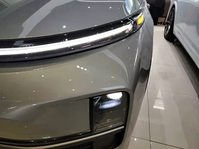 Li Auto Li Xiang L9 2025 Ultra Smart Renewal Edition — Фото автомобиля 23