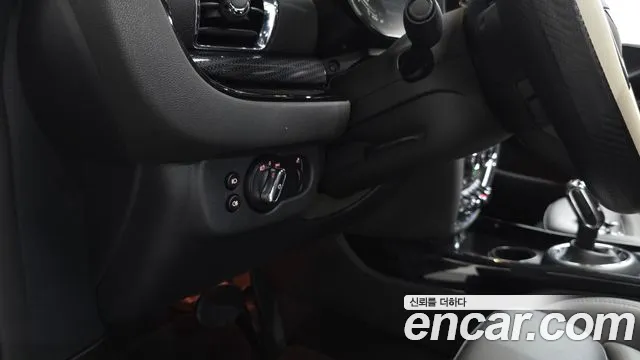 MINI Clubman — Фото автомобиля 29