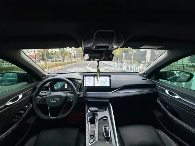 Geely Xingrui — Фото автомобиля 7