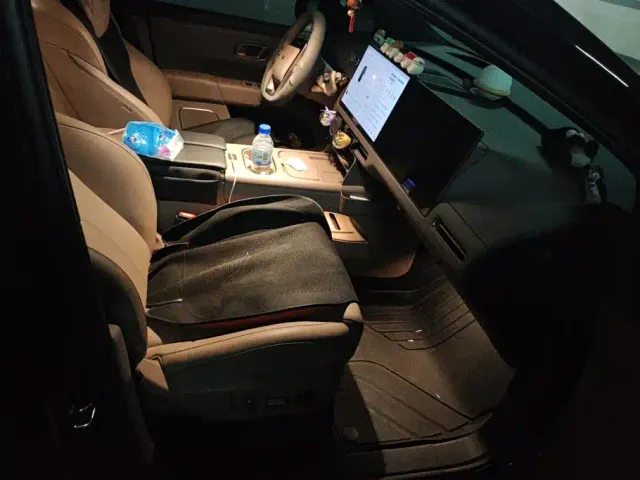 Li Auto i6 — Фото автомобиля 8