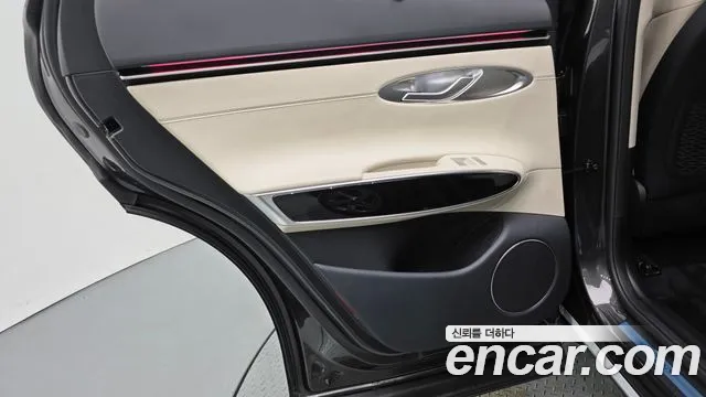 Genesis GV70 2.5T Бензин AWD — Фото автомобиля 25